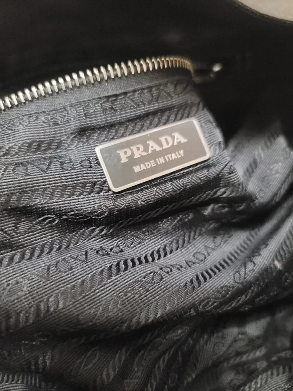 PRADA Milano Italy Black Tessuto-Vitelli Push-lock Easy Shoulder Bag Vintage - Picture 10 of 16